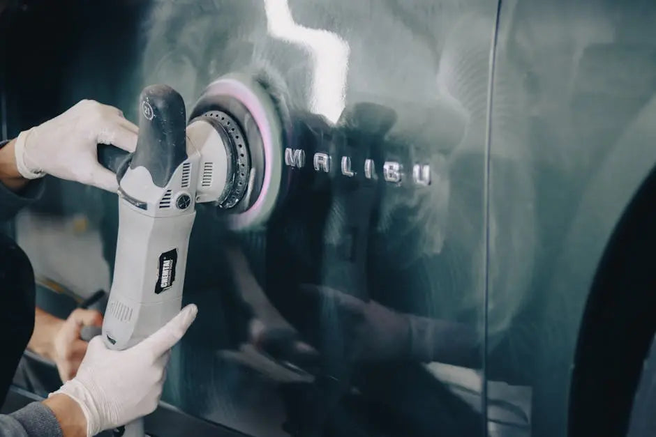 Why Is Car Detailing Apparel Important for Professionals?
